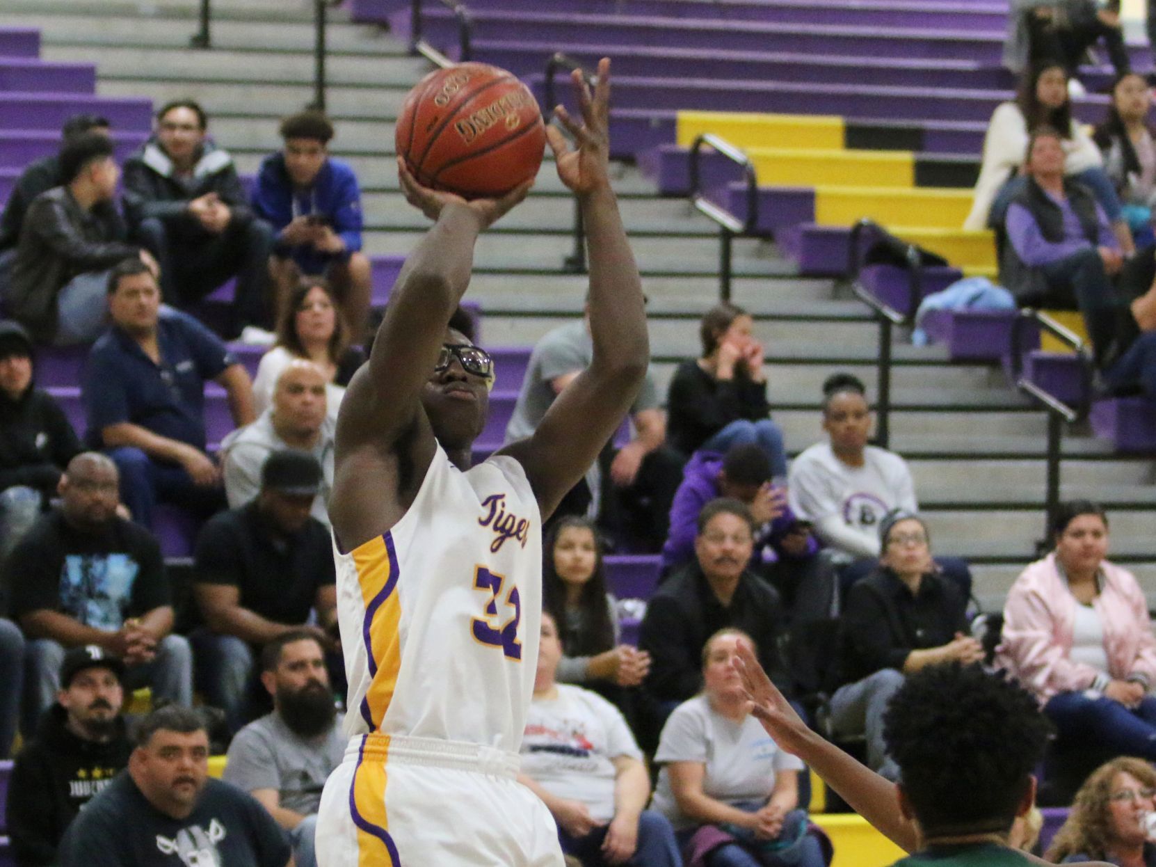 Tigers fight past shooting woes, down Miners